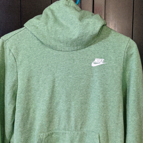 Nike Sweatshirt - Picture 2 of 4